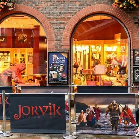 City Centre With Riverside Walks And Free Parking P1hk York
